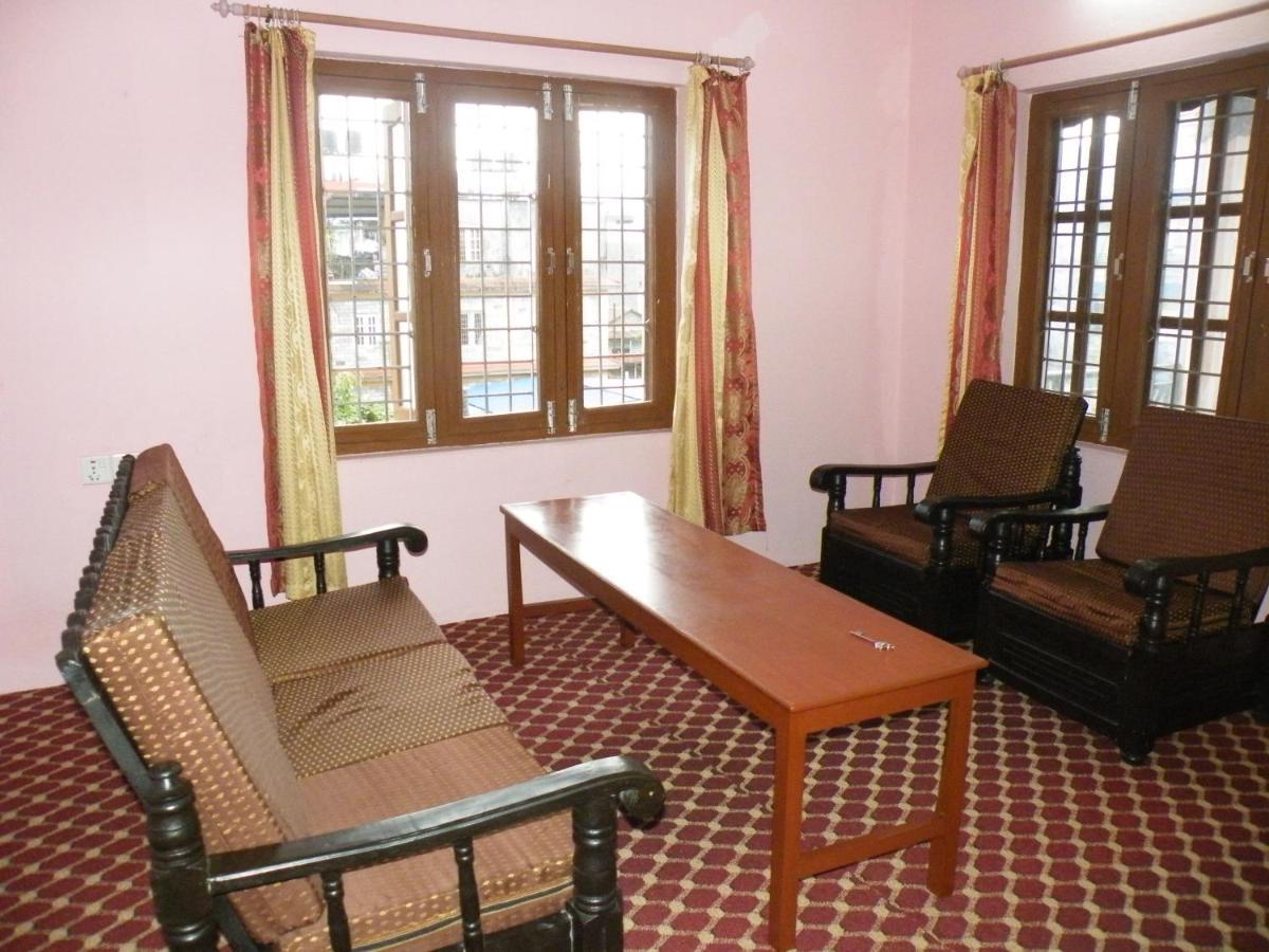 Pokhara Abroad Inn Eksteriør bilde